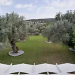 Lägenhet Elaia 2 *
